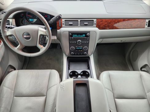 Used 2014 GMC Yukon SLT w/ Texas Edition image 24