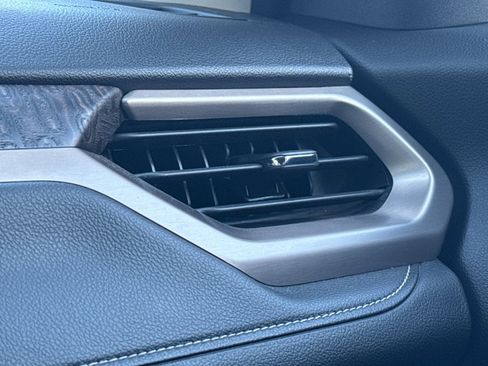 Used 2023 GMC Acadia Denali w/ Black Diamond Edition image 29