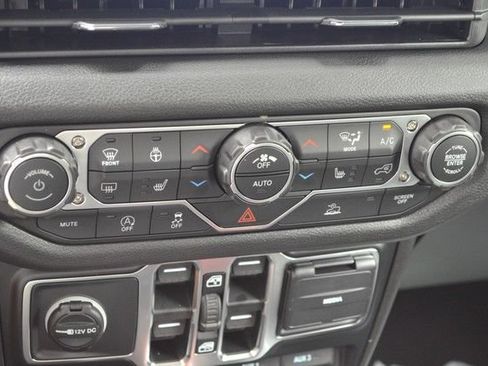 New 2026 Jeep Gladiator Sport AWD/4WD image 27