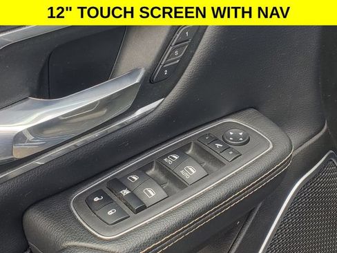 Used 2023 RAM 1500 Laramie AWD/4WD image 10