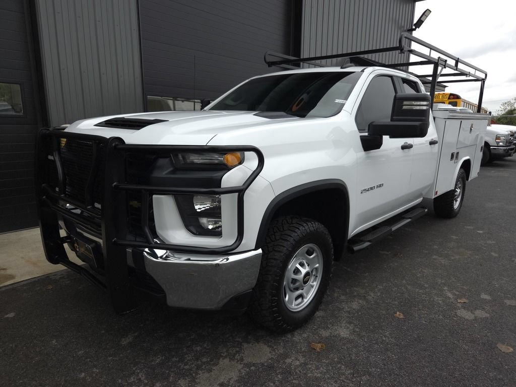 Used 2021 Chevrolet Silverado 2500 W/T w/ WT Convenience Package AWD/4WD image 2