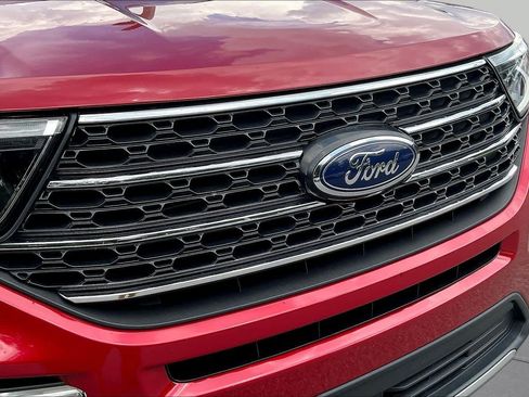 Used 2023 Ford Explorer XLT w/ Equipment Group 202A RWD image 57