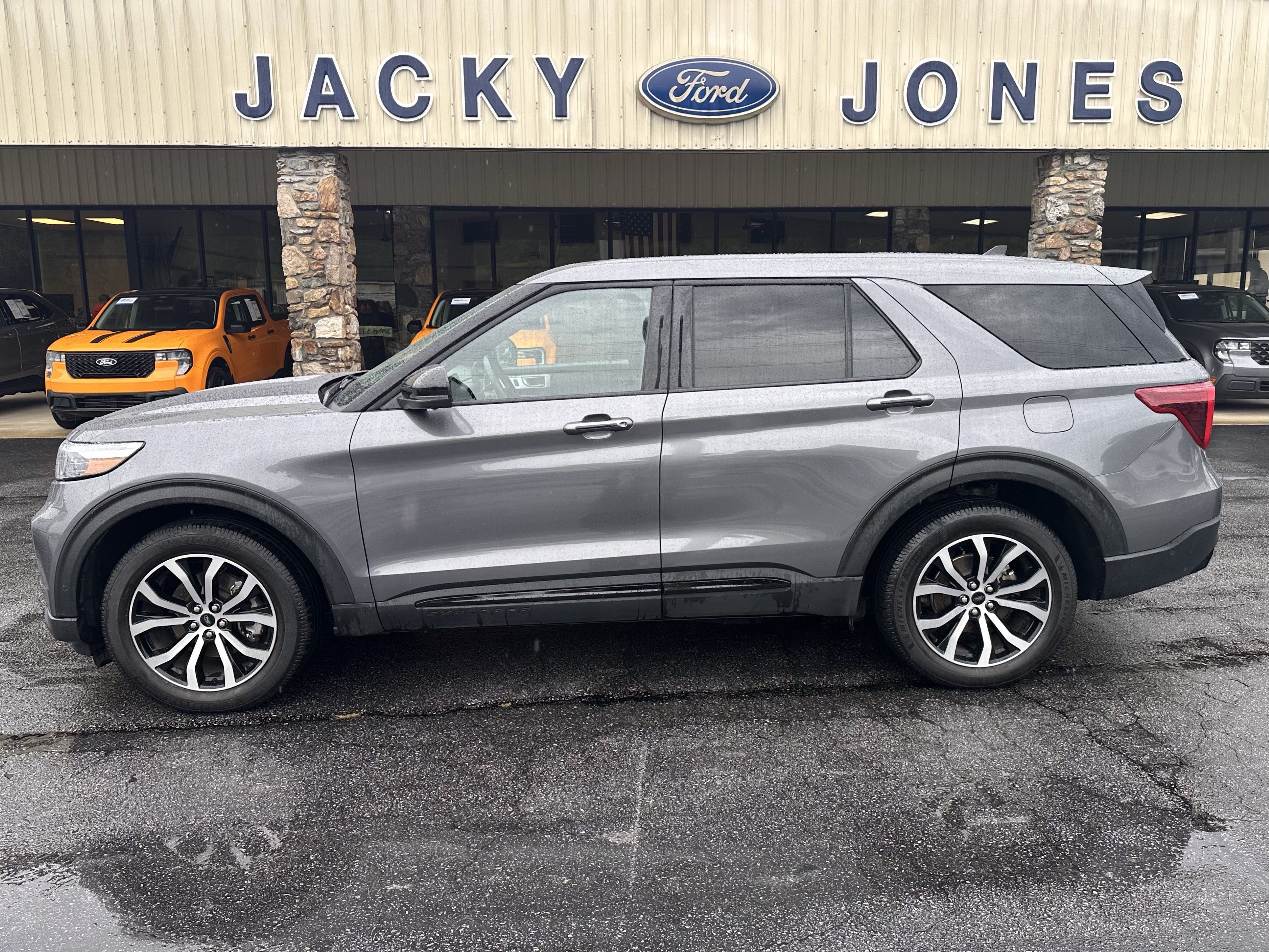 Used 2021 Ford Explorer ST w/ Equipment Group 401A AWD/4WD image 1
