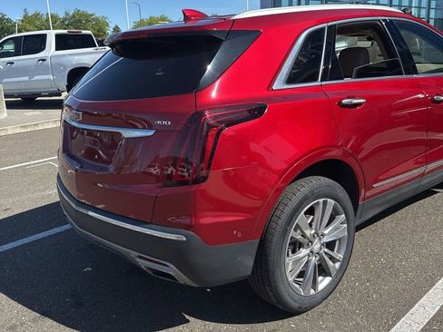 Used 2023 Cadillac XT5 Premium Luxury w/ Platinum Package FWD image 4
