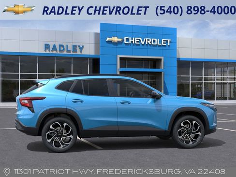 New 2026 Chevrolet Trax RS w/ Sunroof Package image 5