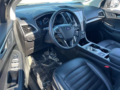 Used 2023 Ford Edge SEL w/ Convenience Package image 7