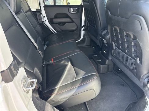 Used 2022 Jeep Wrangler Unlimited Rubicon image 15