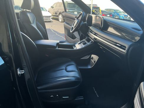 Used 2023 Hyundai Palisade Calligraphy image 14
