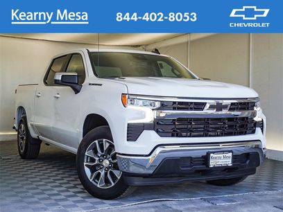 New 2026 Chevrolet Silverado 1500 LT w/ LPO, Dark Essentials Package