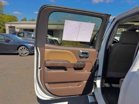 Used 2016 GMC Sierra 1500 Denali w/ Enhanced Driver Alert Package image 17