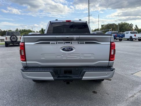 Used 2022 Ford F150 XLT w/ Equipment Group 302A High AWD/4WD image 4