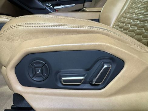 Used 2021 Lamborghini Urus image 36