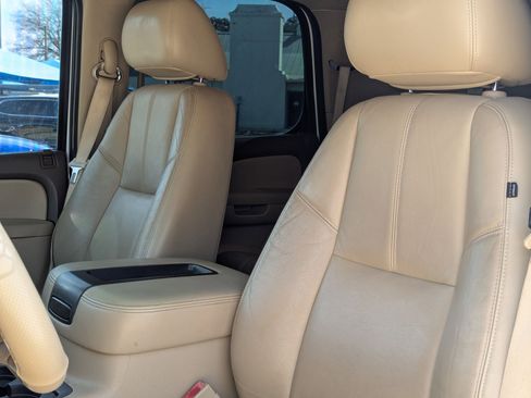 Used 2013 Chevrolet Tahoe LT w/ Luxury Package image 14