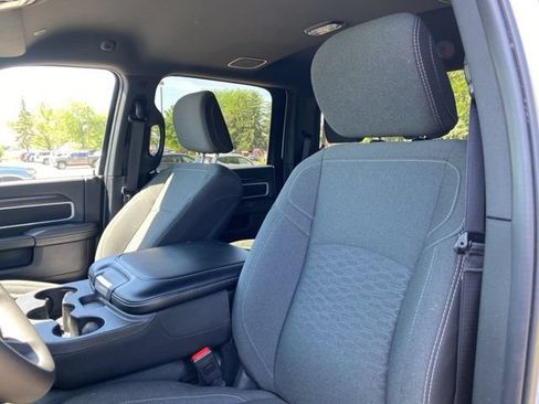 Used 2025 RAM 2500 Big Horn AWD/4WD image 2