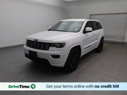 Used 2021 Jeep Grand Cherokee Laredo X RWD image 1