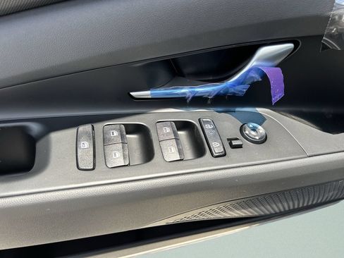 New 2026 Hyundai Elantra Hybrid FWD image 22