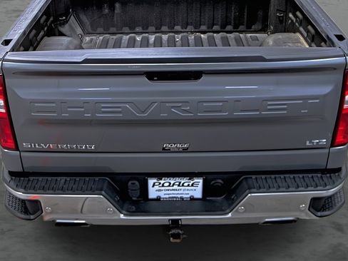 Used 2019 Chevrolet Silverado 1500 LTZ w/ LTZ Plus Package image 11