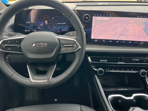 New 2026 Chevrolet Traverse LT w/ Midnight/Sport Edition AWD/4WD image 11