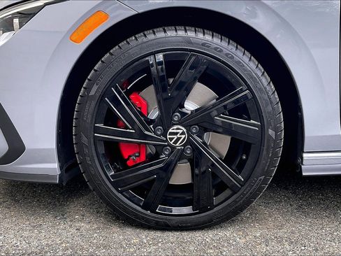 Certified 2023 Volkswagen GTI SE FWD image 7