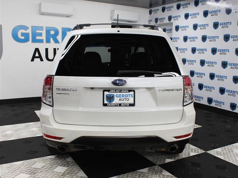 Used 2011 Subaru Forester 2.5X Limited image 3