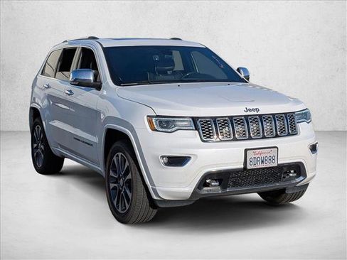 Used 2018 Jeep Grand Cherokee Overland w/ Interior Metal Package image 3