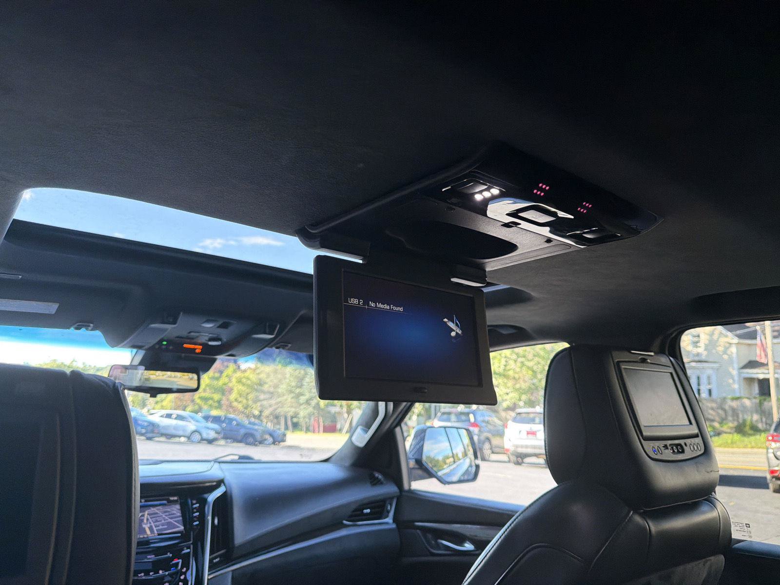 Used 2019 Cadillac Escalade ESV Platinum AWD/4WD image 15