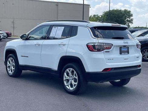 Used 2024 Jeep Compass Latitude AWD/4WD image 5
