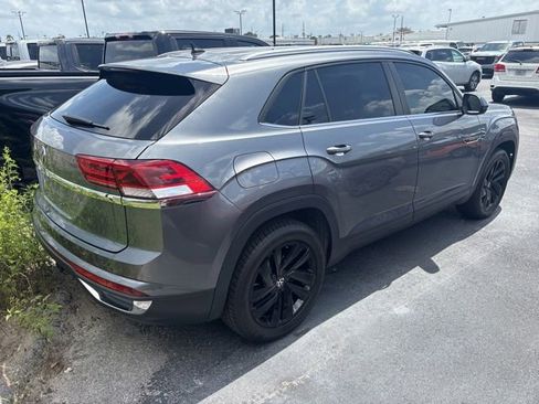 Used 2023 Volkswagen Atlas Cross Sport SE w/ Black Wheel Package FWD image 5