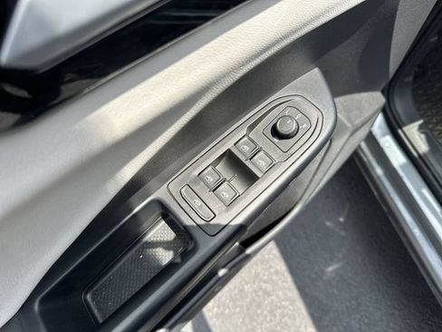 Used 2025 Volkswagen Taos S AWD/4WD image 17