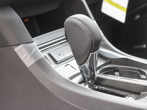 New 2025 Subaru Ascent Bronze Edition w/ Popular Package #2 image 21