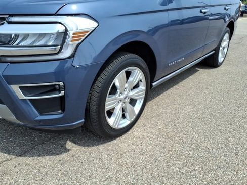 Certified 2023 Ford Expedition Platinum AWD/4WD image 4