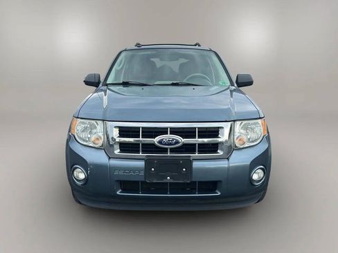 Used 2011 Ford Escape XLT w/ 202A Rapid Spec Order Code FWD image 2