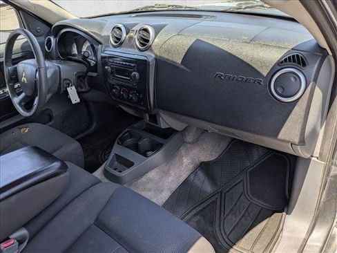 Used 2006 Mitsubishi Raider DuroCross RWD image 19