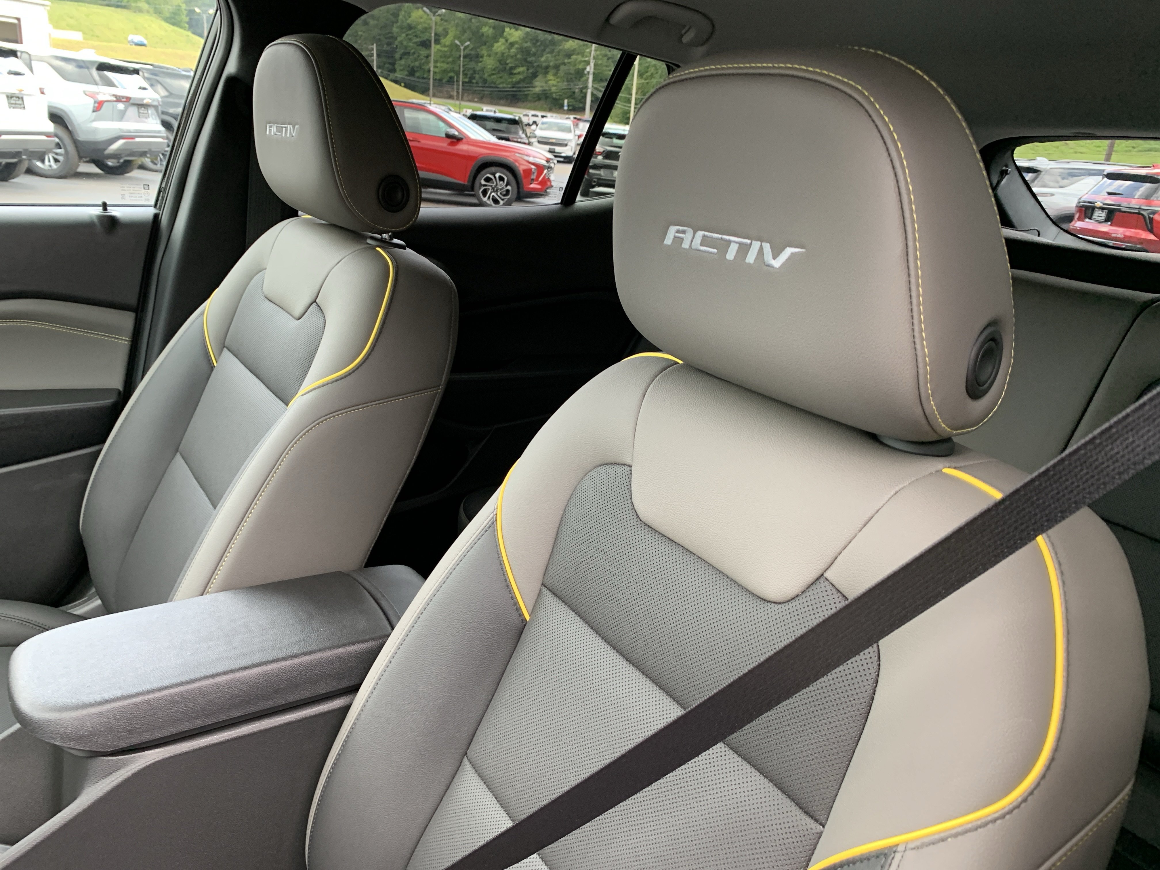 New 2026 Chevrolet Trax ACTIV w/ Driver Confidence Package FWD image 9
