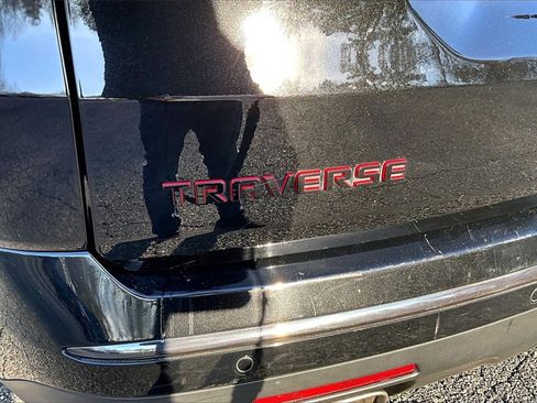 Certified 2019 Chevrolet Traverse Premier w/ Redline Edition image 22