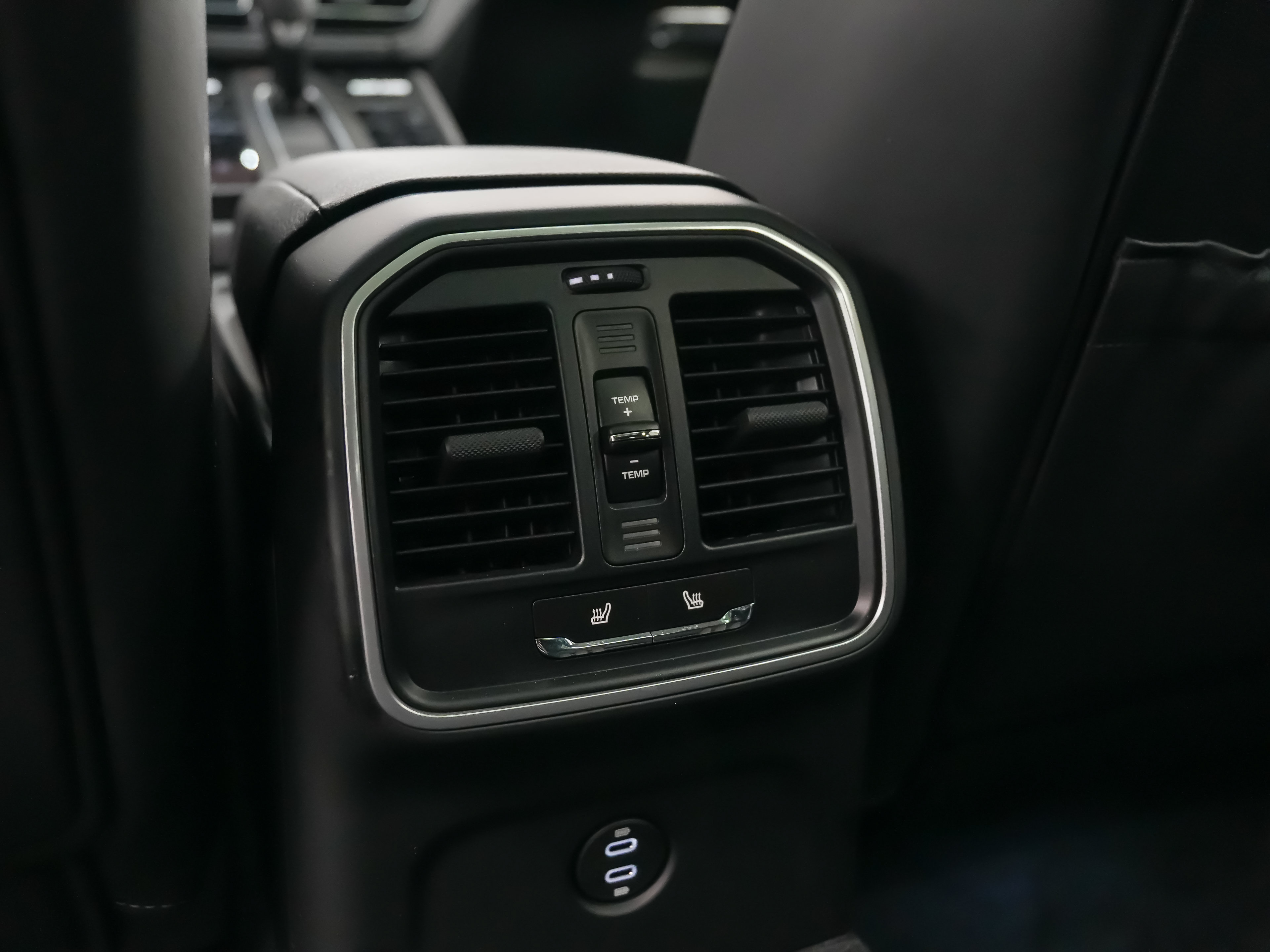 Certified 2026 Porsche Macan AWD/4WD image 20