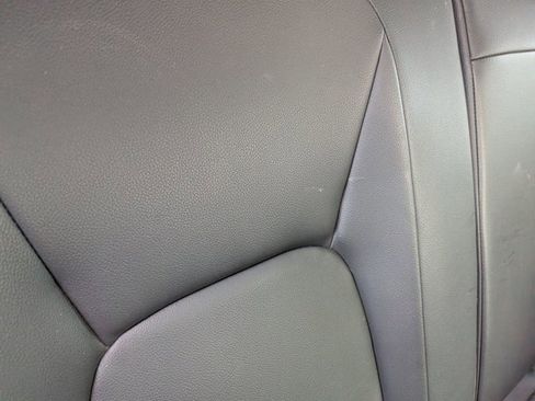 Used 2020 Jaguar F-PACE Premium image 16