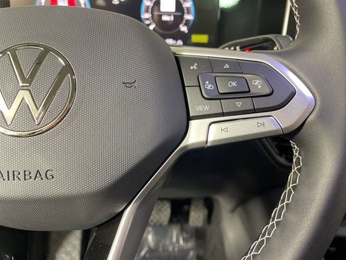 New 2026 Volkswagen Tiguan SE image 14