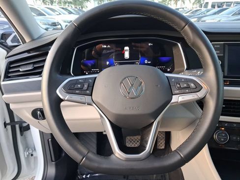 Used 2023 Volkswagen Jetta SE FWD image 18