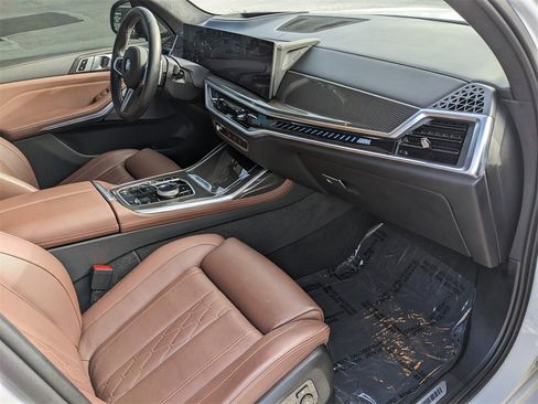 Used 2024 BMW X7 M60i w/ Executive Package image 7