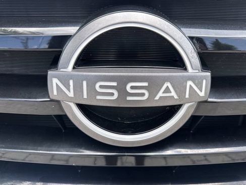 Used 2025 Nissan Pathfinder SV FWD image 10