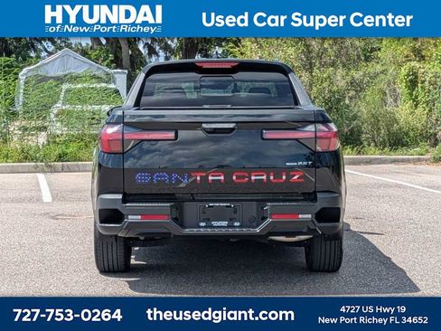 Used 2023 Hyundai Santa Cruz Night AWD/4WD image 4