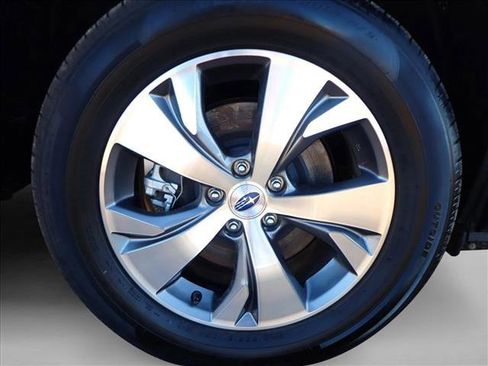 Certified 2024 Subaru Ascent Premium w/ Convenience Package image 7