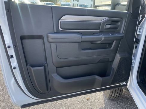 New 2026 RAM 5500 Tradesman w/ Chrome Appearance Group image 11