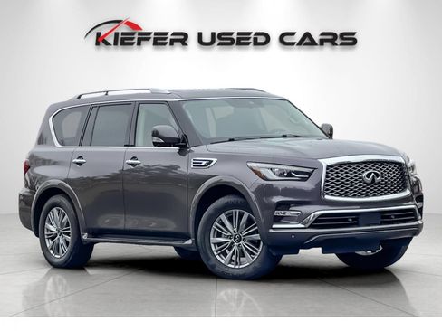 Used 2024 INFINITI QX80 Luxe AWD/4WD image 2