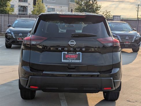 New 2026 Nissan Rogue SV image 5