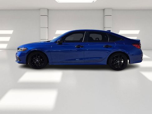 Used 2024 Honda Civic Sport image 2