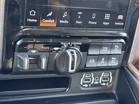 Used 2024 RAM 3500 Limited w/ Safety Group image 43