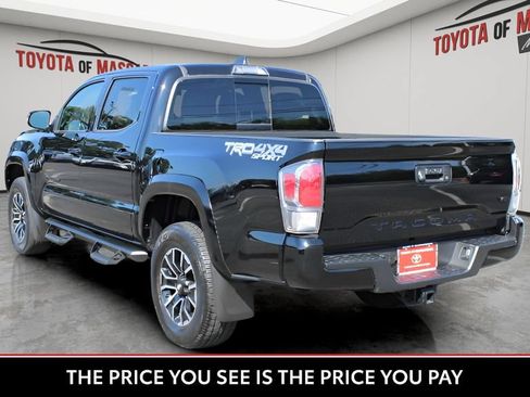 Used 2023 Toyota Tacoma TRD Sport AWD/4WD image 4