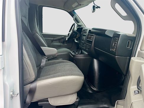 Used 2024 GMC Savana 2500 w/ Driver Convenience Package image 25
